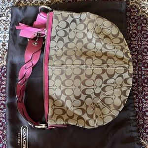Coach signature hobo over the shoulder bag (gently used and very well kept)